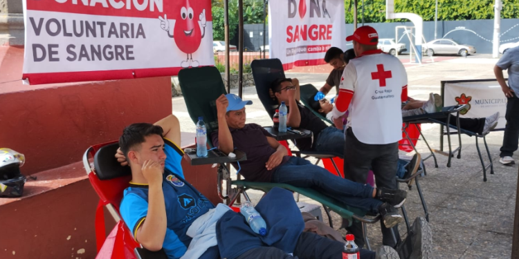 Conred y Cruz Roja organizaron una jornada de donación de sangre./Foto: CRG.