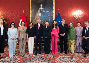 Primera dama de la Nación, Lucrecia Peinado, atiende a invitación de primera dama de Ucrania, Olena Zelenska. / Foto: X @ZelenskaUA.