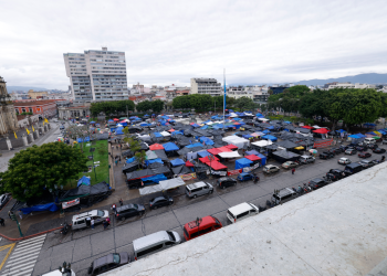PGN recibe nuevo amparo contra el cese de clases promovido por el STEG. / Foto: Gilber García .