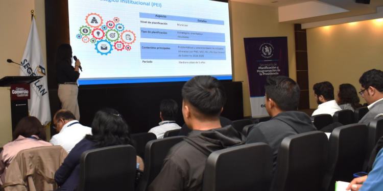 Segeplan imparte lineamientos para fortalecer la planificación desde las municipalidades