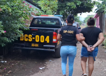 Agentes de la División de Investigación Policial de la PNC, realizaron dos allanamientos en el departamento de Escuintla.