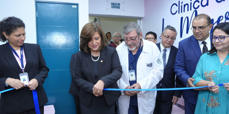 Inauguran nueva Clínica de la Mujer en el Hospital General San Juan de Dios. (Foto: vicepresidencia)