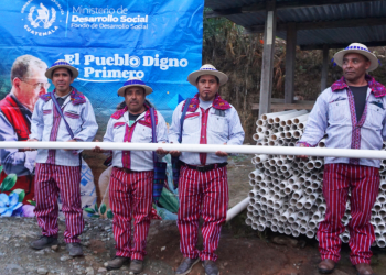 Entrega de tubos de PVC facilita avance de proyectos de agua en Huehuetenango. / Foto: Mides.