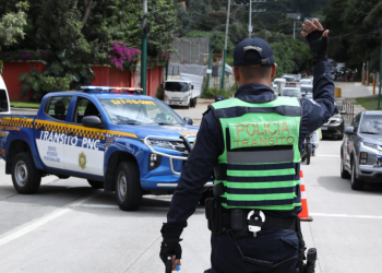 Las autoridades recomiendan a la ciudadanía tomar las previsiones necesarias y realizar los trámites con anticipación. / Foto: DT-PNC
