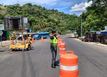 Microbús accidentado que transportaba turistas en Petén no cuenta con registro
