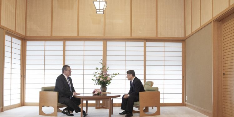 Presidente Arévalo conversa con emperador de Japón sobre amistad y cooperación