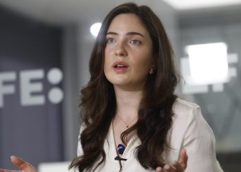 La científica guatemalteca Gabriela Asturias, habla de su interés por devolver al país algo de lo que aprendió fuera. /Foto: EFE