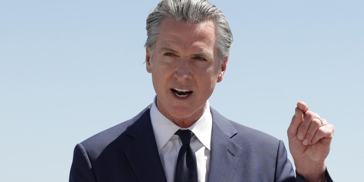 El gobernador de California, Gavin Newsom, responsabiliza a Trump de haber audizado la situación en Los Ángeles.