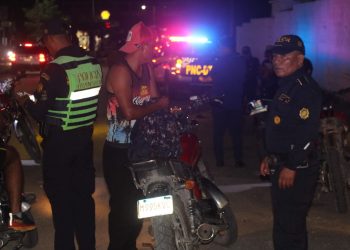 PNC realiza operativos contra carreras clandestinas en Petén. (Foto: PNC)