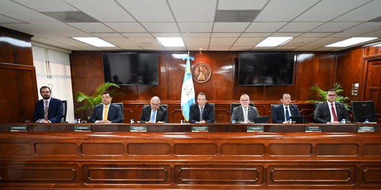 Junta Monetaria mantiene en 4.5% la Tasa de Interés Líder