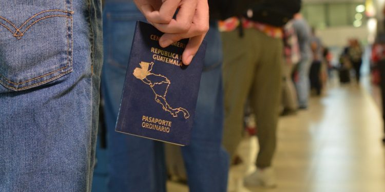 IGM envía 30 mil cartillas para pasaportes a consulados en Estados Unidos. (Foto: IGM)