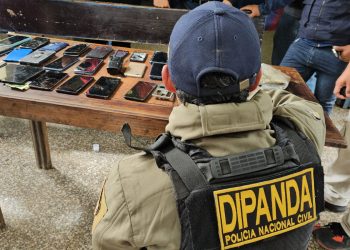 La operación contó con la participación de agentes de distintas comisarías y unidades especializadas de la PNC. / Foto: PNC