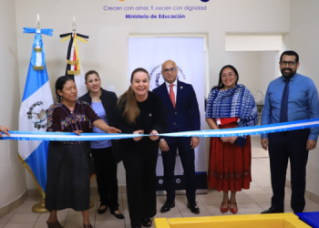 Mineduc oficializa creación de centro de atención para hijos de trabajadores