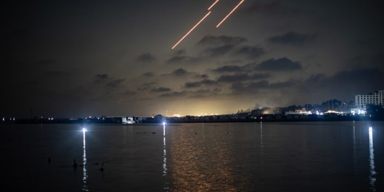 Irán confirmó ataque a docenas de objetivos en Israel. / Foto: EFE.