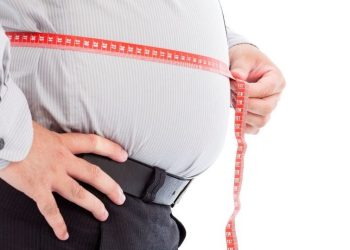 La proteína ayuda a controlar el sobrepeso y la obesidad.