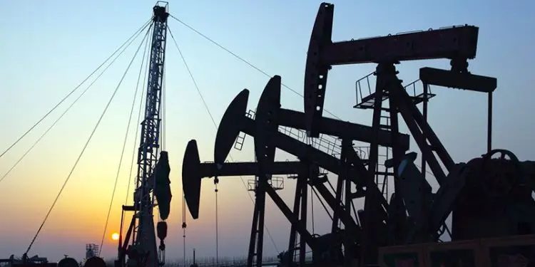 El petróleo de Texas aumenta más de cuatro por ciento ante conflicto en Oriente Medio.