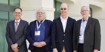 Los cuetro premios Nobel que advierte sobre los riesgos de las políticas de Trump para la investigación científica.