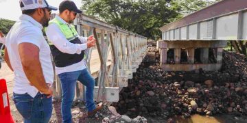 Durante la visita, el viceministro Guevara comprobó el avance de obras como el puente Camalote, cuya ejecución es del 90 por ciento.