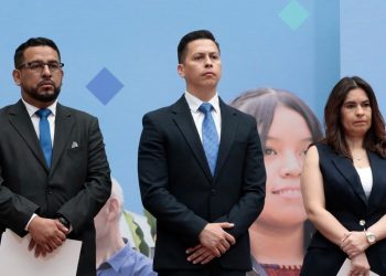 Los titulares del Sistema Penitenciario y viceministerios de Seguridad y Antinarcóticos, durante La Ronda de este lunes.