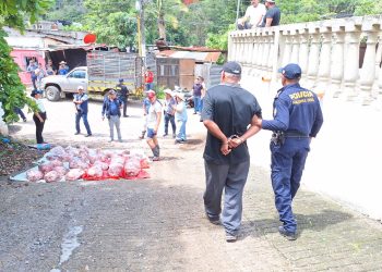 Capturan a presunto cuatrero. / Foto: PNC.