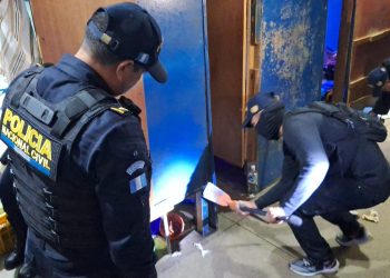 Requisas también llegan a la cárcel de Chimaltenango. / Foto: PNC.