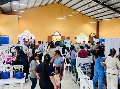 Feria Integral de Salud promueve el bienestar y la prevención en Casas Viejas, Guastatoya