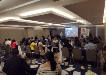 Emprendedores guatemaltecos fortalecen sus capacidades en visión empresarial. / Foto: Mineco.