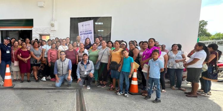 Beca Artesano permite mejorar la habilidad y calidad de vida de emprendedoras de Zacapa