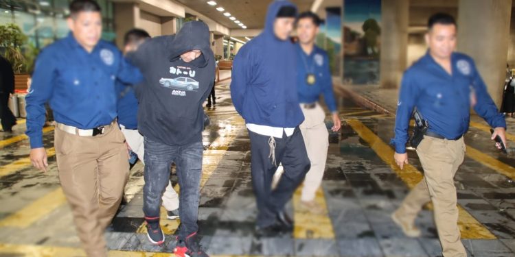 El Salvador entrega a integrante de Lev Tahor a Guatemala. / Foto: PNC.