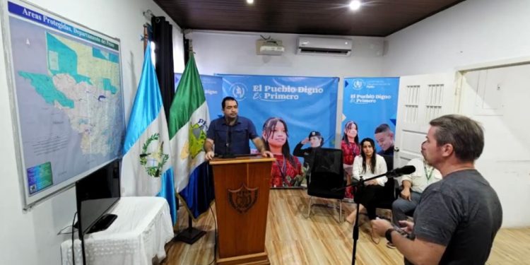 Primera Ronda Departamental de Petén fortalece la comunicación ciudadana