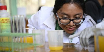 Senacyt lanza proyecto proyecto “Vinculando a la diáspora científica y profesional guatemalteca”. (Foto: archivo SCSPR)