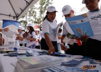 Más de 200 guatemaltecos participaron en la caminada “ Corazones Unidos por la Libertad”