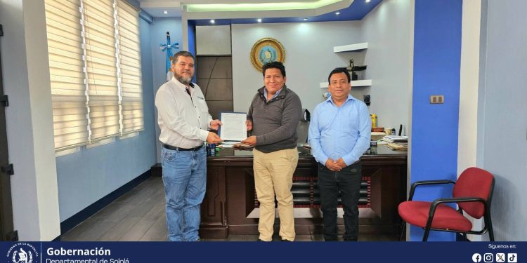 Onsec y Ministerio de Gobernación ratifican convenio para acercar servicios a la población de Sololá