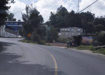 Supervisan avances de tramos clave para el desarrollo vial de Sololá