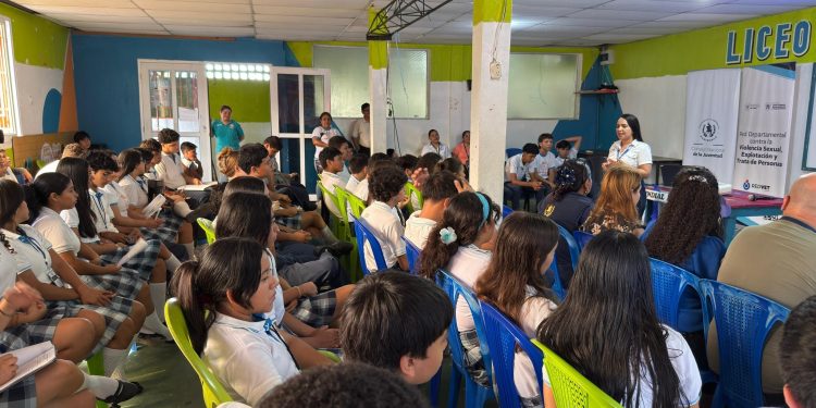 Feria lúdica promueve acciones para prevenir la trata de personas en Izabal