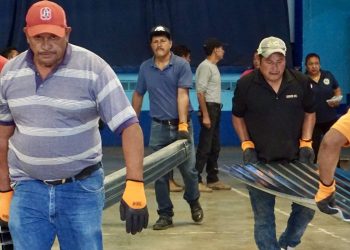 Fodes entrega ayuda humanitaria en Escuintla./Foto: Mides.
