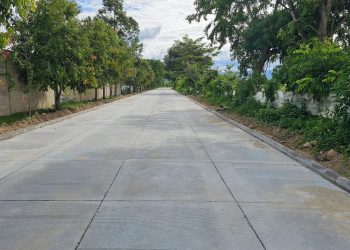 Calle El Espinalar en Monjas recibe segunda fase de mejoramiento con concreto hidráulico