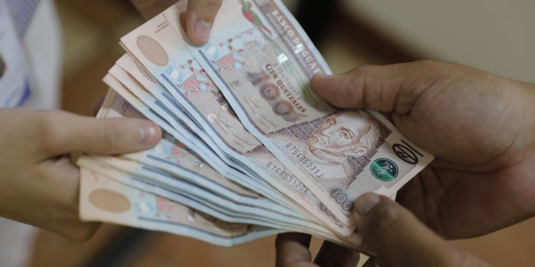 Minfin destinará más de 2 mil 792 millones de quetzales en pago de Bono 14