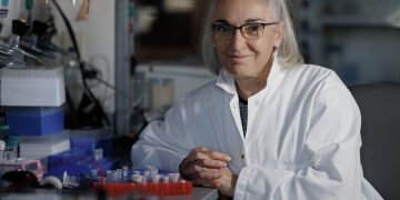 Una biofísica avisa del peligro que tiene el sistema científico de EE. UU. “de romperse”