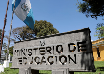 Mineduc trabaja en medidas para recuperar días perdidos en escuelas afectadas. (Foto: archivo)