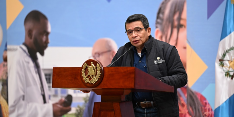 Ministro Díaz reitera los cierres viales en la CA-9 Sur de la ruta al Pacífico./Foto: Byron de la Cruz.