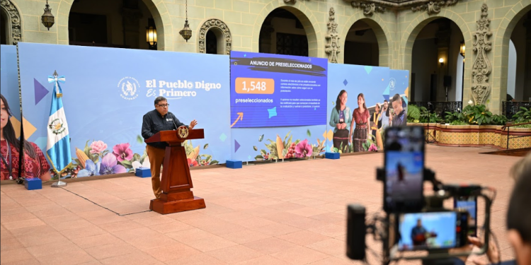 secretario de Planificación y Programación de la Presidencia (Segeplan) Carlos Mendoza