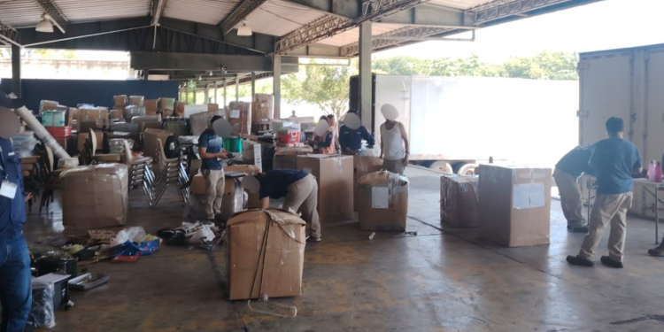 en la Aduana #TecúnUmánII que transportaba encomiendas sin declarar.