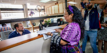 Viceministra Zapeta presenta querella para denunciar acto de discriminación./Foto: Mides.