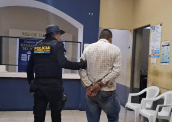 PNC abatió ataque armado y capturó a hombre con arma de fuego ilegal. (Foto: PNC)