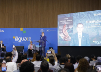 El presidente Bernardo Arévalo resalto la importancia de la OEA en la lucha por la democracia. (Foto: Gilber García)