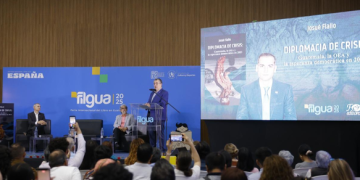 El presidente Bernardo Arévalo resalto la importancia de la OEA en la lucha por la democracia. (Foto: Gilber García)
