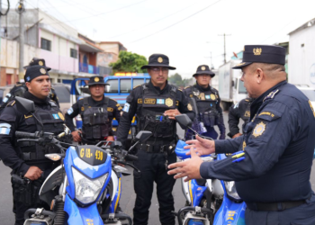 La PNC intensifica las acciones de seguridad en diferentes zonas de la capital. (Foto: PNC)