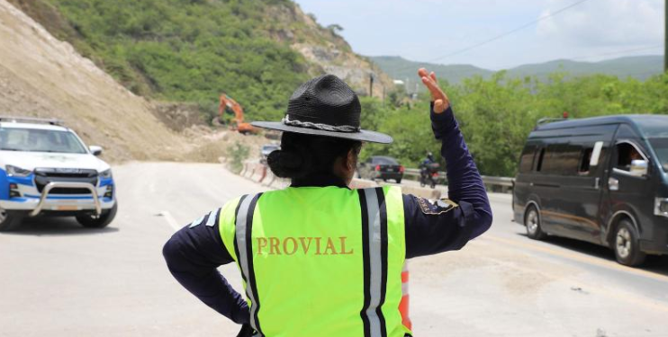 PROVIAL responde a 26 emergencias de desprendimientos de tierras atendidas este año en todo el país