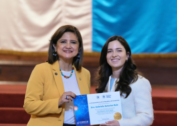 La vicepresidenta lideró la ponencia Ciencias de la Vicepresidencia. (Foto: vicepresidencia)